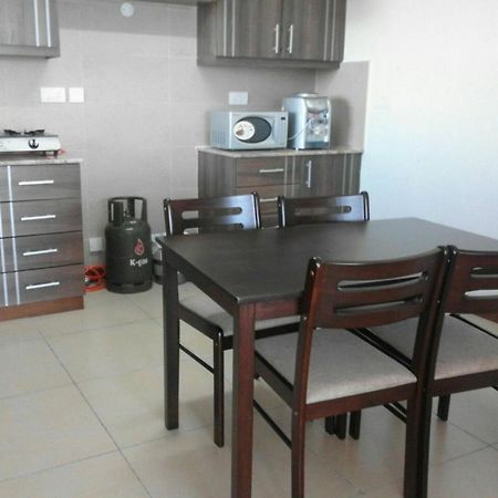 Shanzu Beach Apartment With Stunning Ocean View Mwakirunge Exterior foto